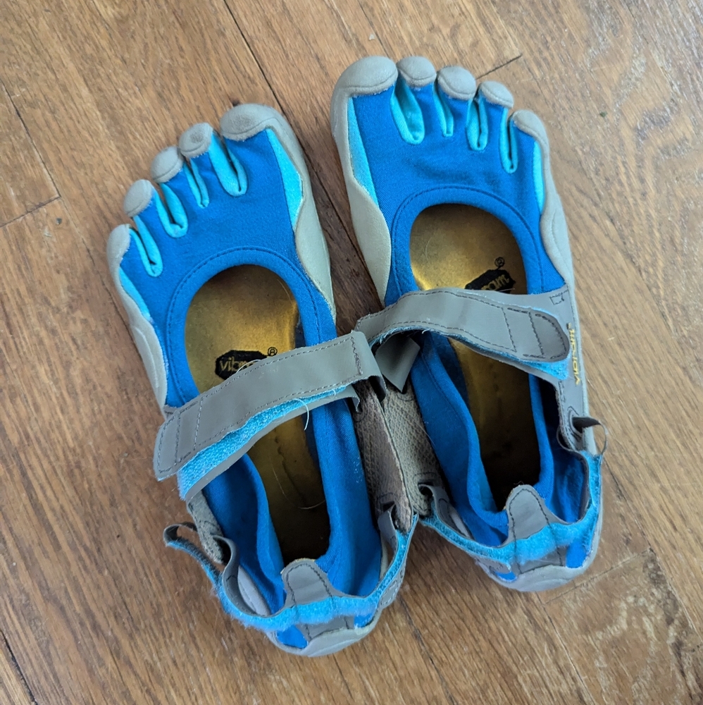 Vibram FiveFingers Size 39